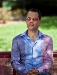 Professor Yoav Rinon